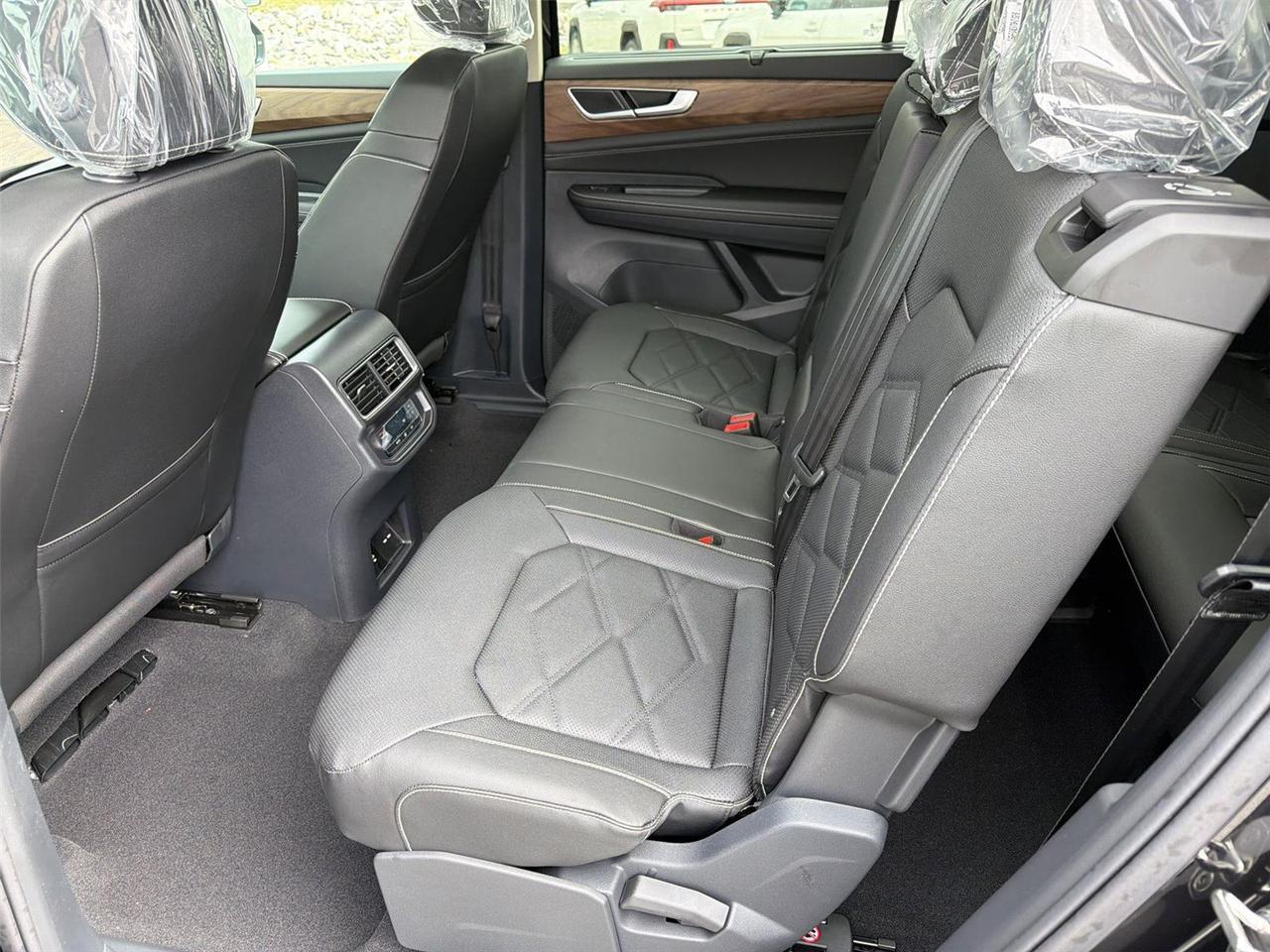 2026 Volkswagen Atlas 2.0T SE w/Technology Hagerstown MD