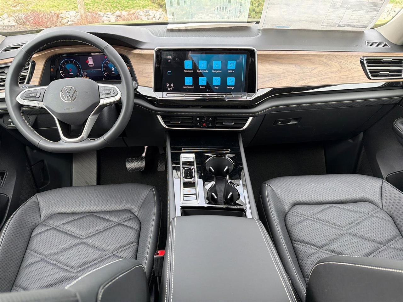 2026 Volkswagen Atlas 2.0T SE w/Technology Hagerstown MD