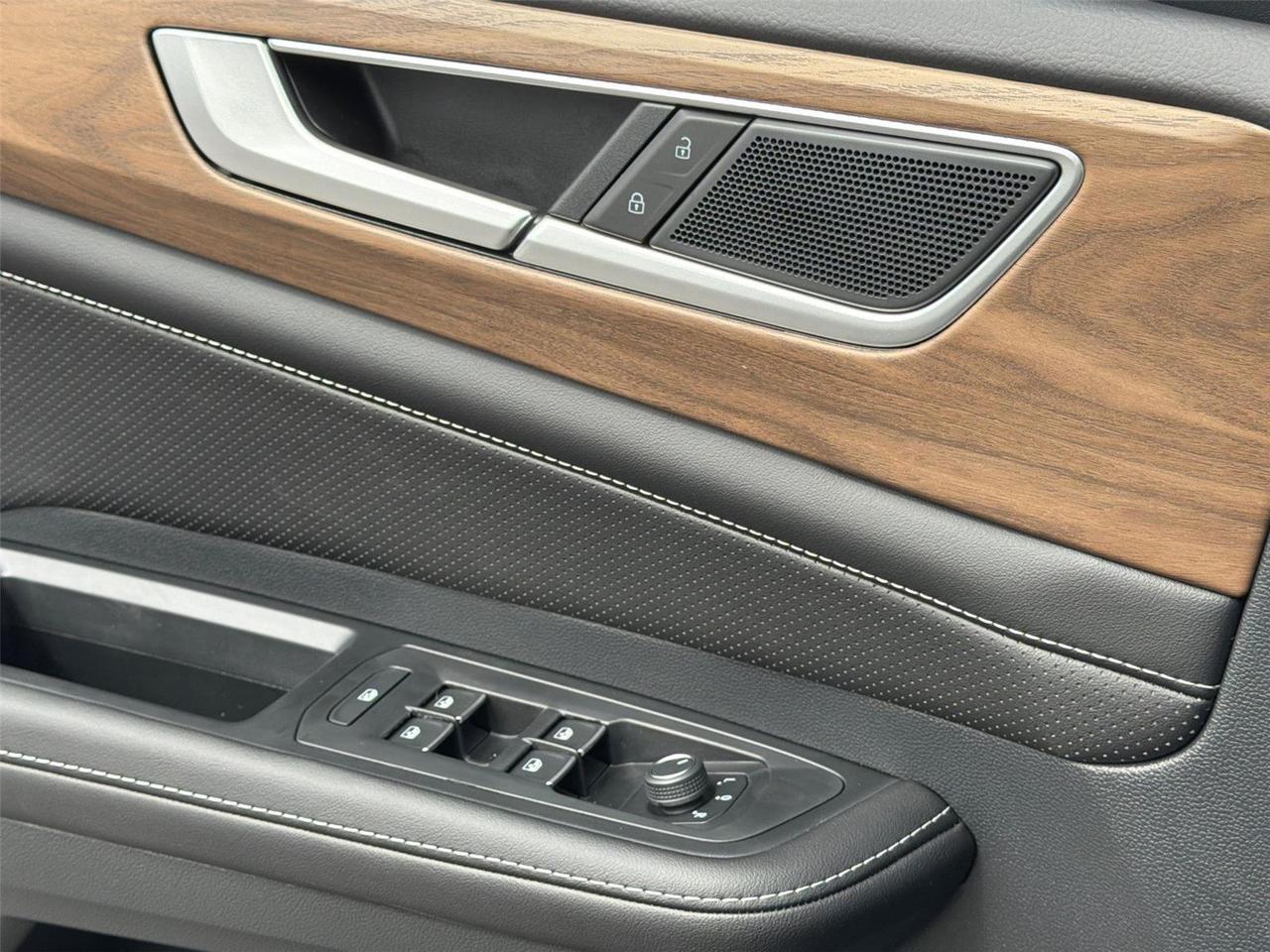 2026 Volkswagen Atlas 2.0T SE w/Technology Hagerstown MD