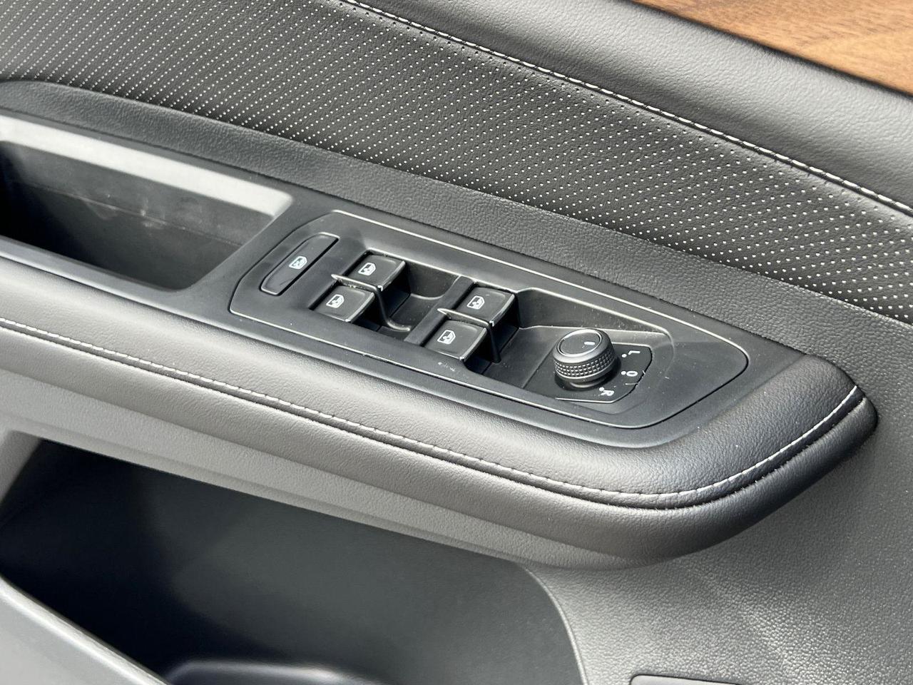 2026 Volkswagen Atlas 2.0T SE w/Technology Hagerstown MD