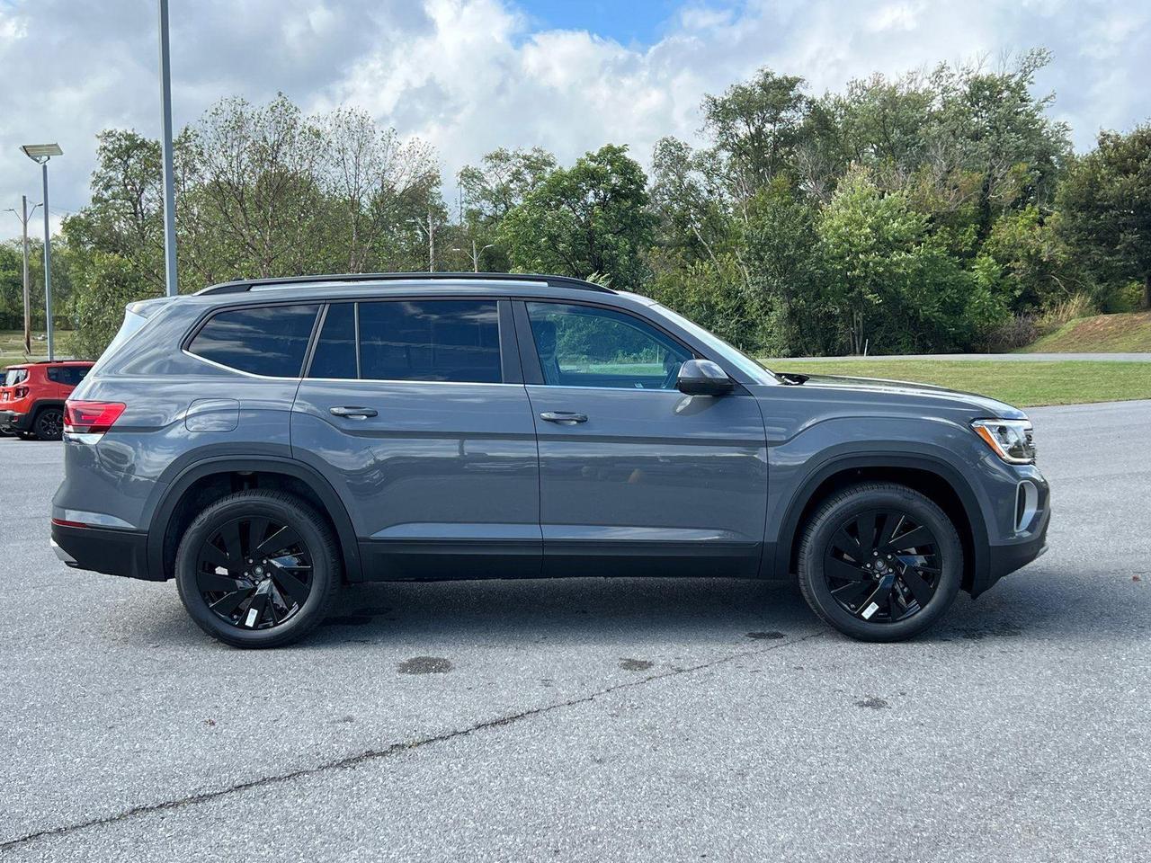 2026 Volkswagen Atlas 2.0T SE w/Technology Hagerstown MD