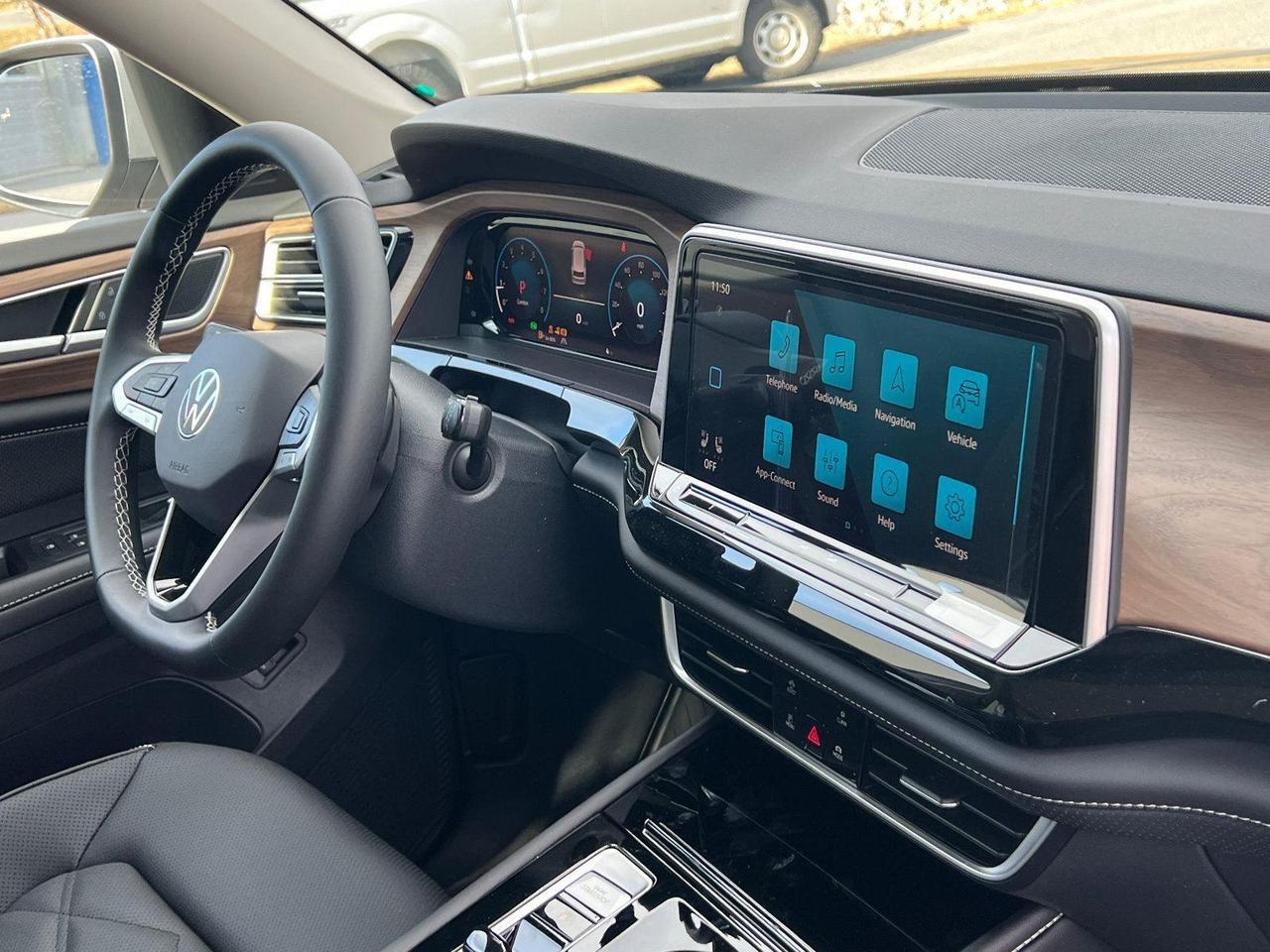 2026 Volkswagen Atlas 2.0T SE w/Technology Hagerstown MD