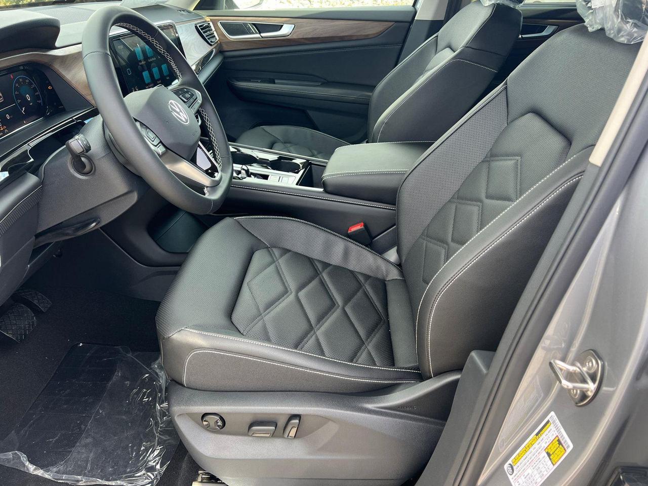 2026 Volkswagen Atlas 2.0T SE w/Technology Hagerstown MD