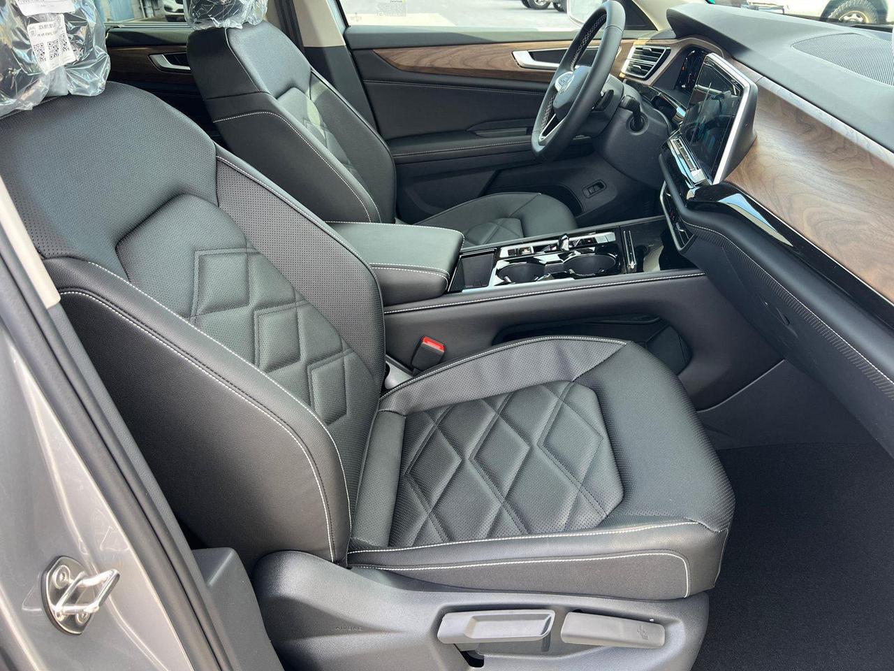 2026 Volkswagen Atlas 2.0T SE w/Technology Hagerstown MD