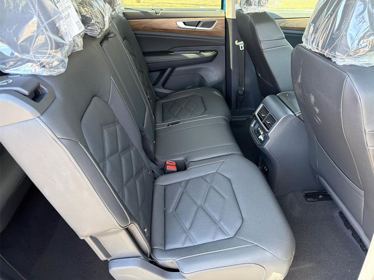 2026 Volkswagen Atlas 2.0T SE w/Technology Hagerstown MD