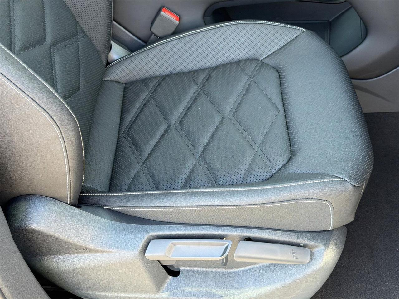 2026 Volkswagen Atlas 2.0T SE w/Technology Hagerstown MD