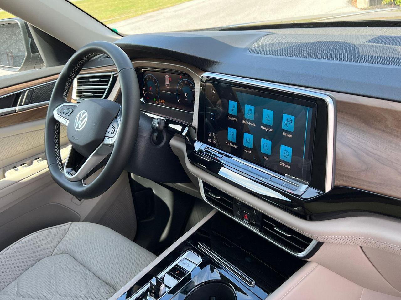 2026 Volkswagen Atlas 2.0T SE w/Technology Hagerstown MD