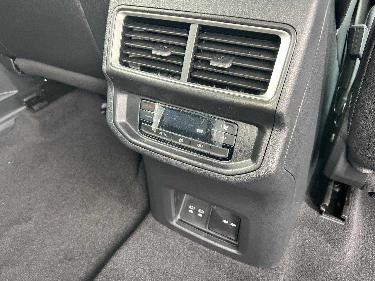 2026 Volkswagen Atlas 2.0T SE w/Technology Hagerstown MD