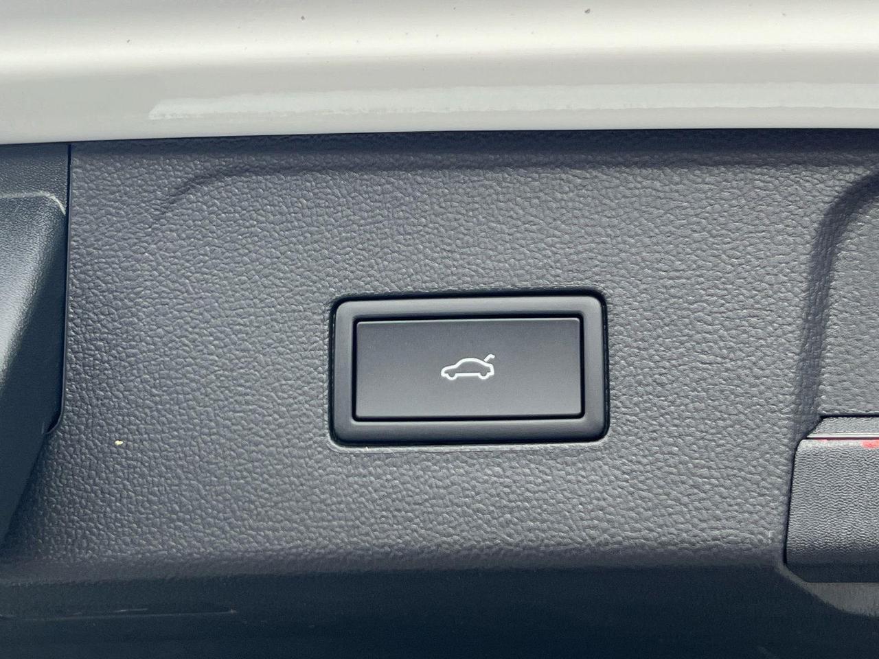 2026 Volkswagen Atlas 2.0T SE w/Technology Hagerstown MD