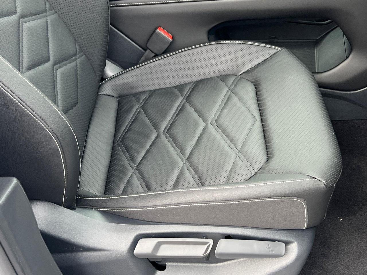 2026 Volkswagen Atlas 2.0T SE w/Technology Hagerstown MD