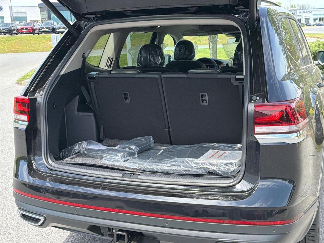 2026 Volkswagen Atlas 2.0T SE w/Technology Hagerstown MD