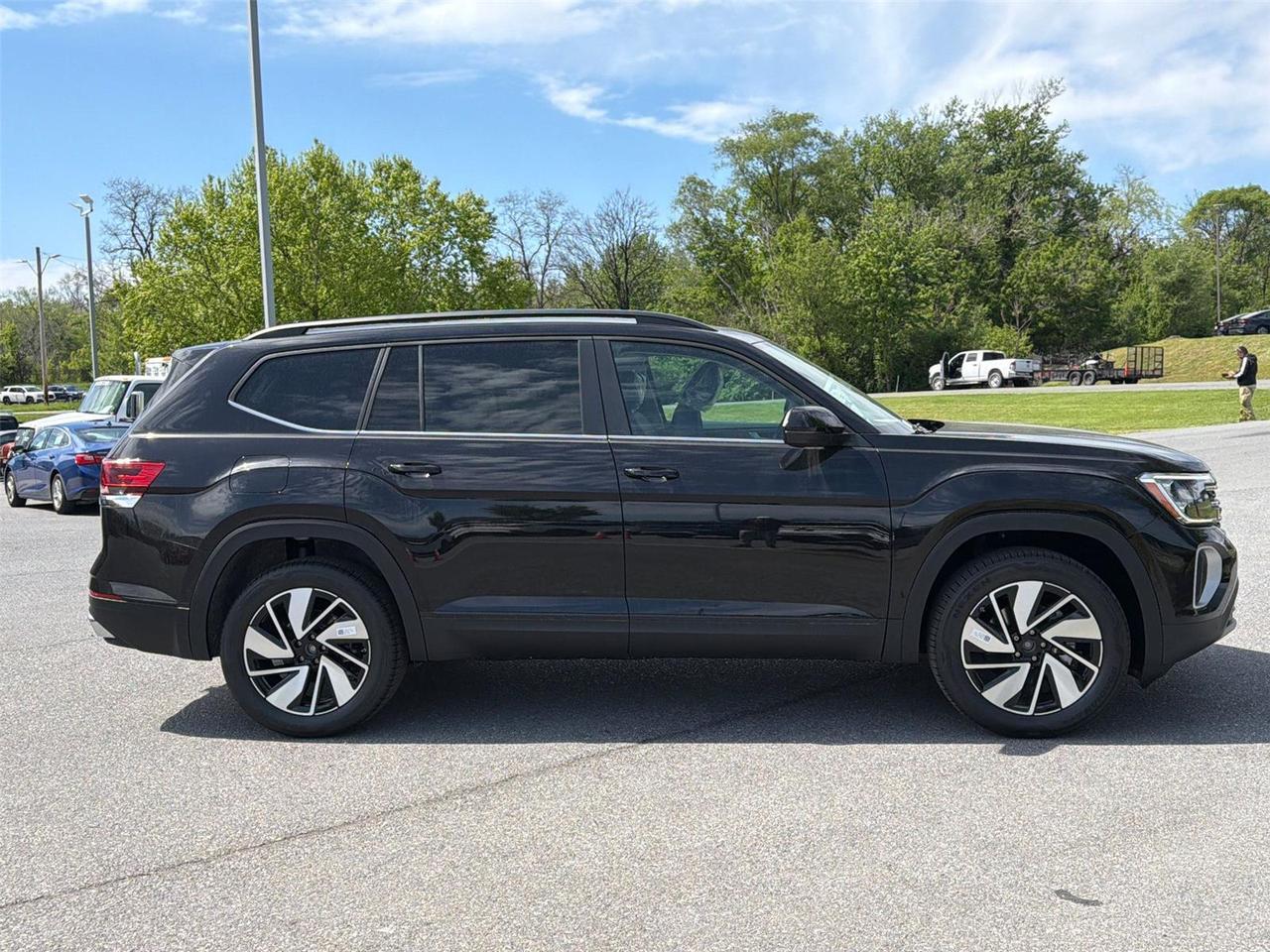 2026 Volkswagen Atlas 2.0T SE w/Technology Hagerstown MD