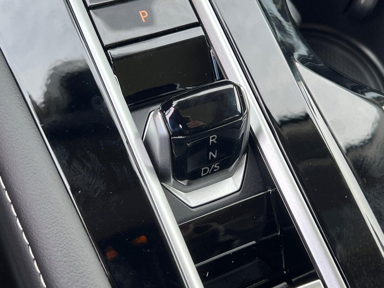 2026 Volkswagen Atlas 2.0T SE w/Technology Hagerstown MD