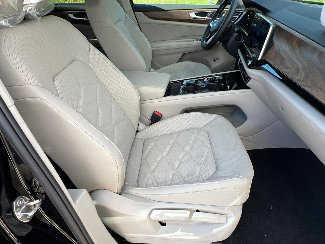 2026 Volkswagen Atlas 2.0T SE w/Technology Hagerstown MD