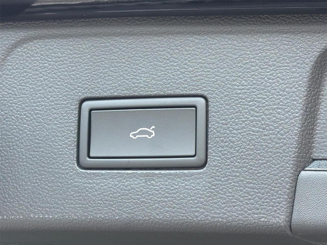 2026 Volkswagen Atlas 2.0T SE w/Technology Hagerstown MD