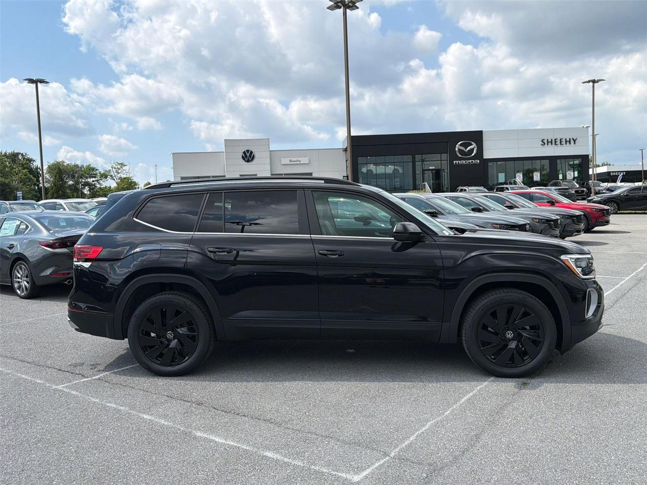 2026 Volkswagen Atlas 2.0T SE w/Technology Hagerstown MD