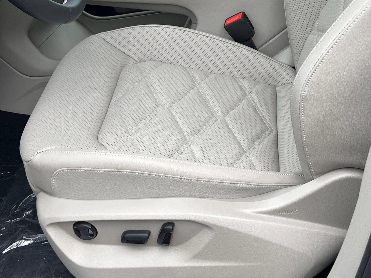 2026 Volkswagen Atlas 2.0T SE w/Technology Hagerstown MD