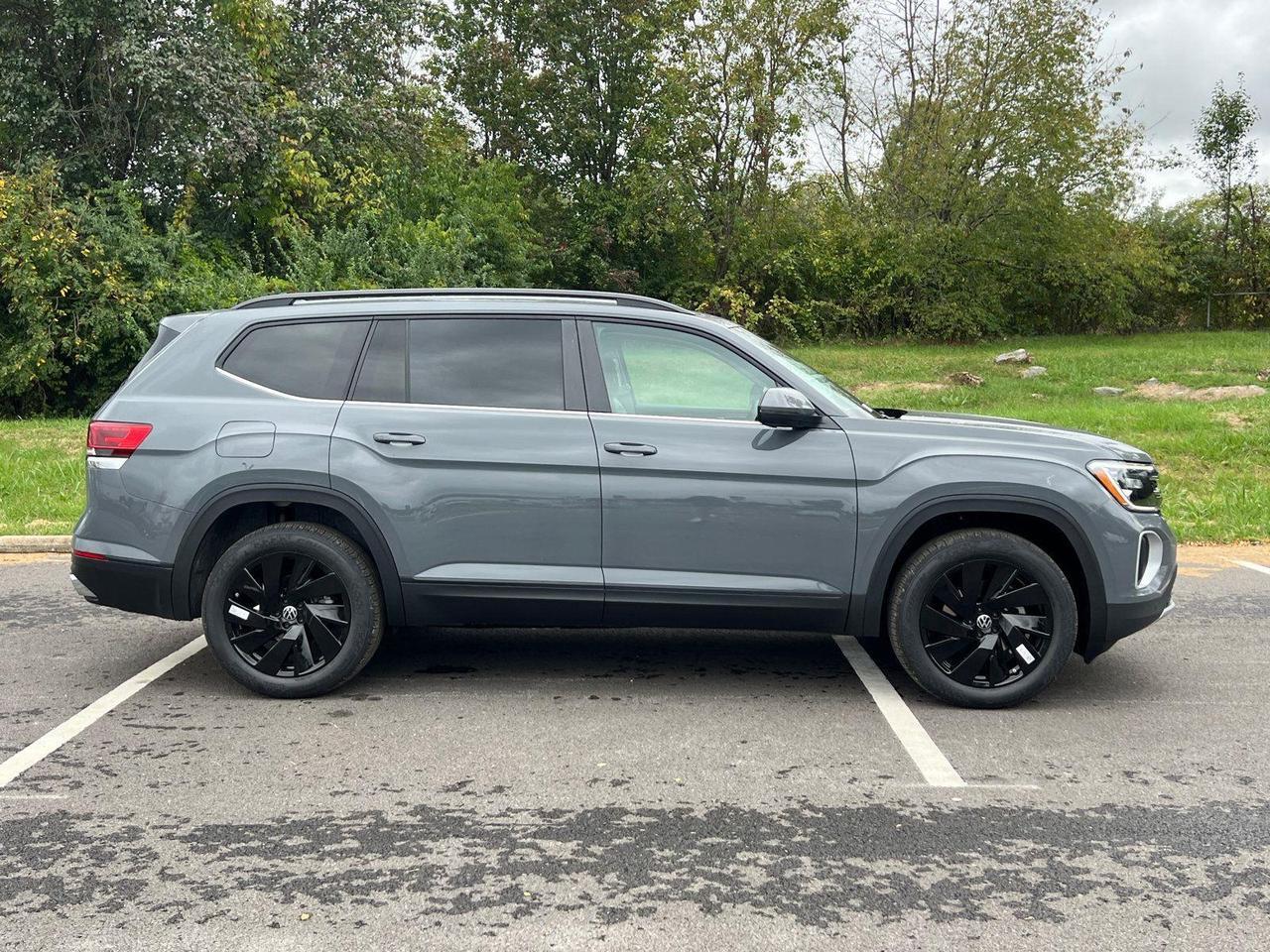 2026 Volkswagen Atlas 2.0T SE w/Technology Hagerstown MD