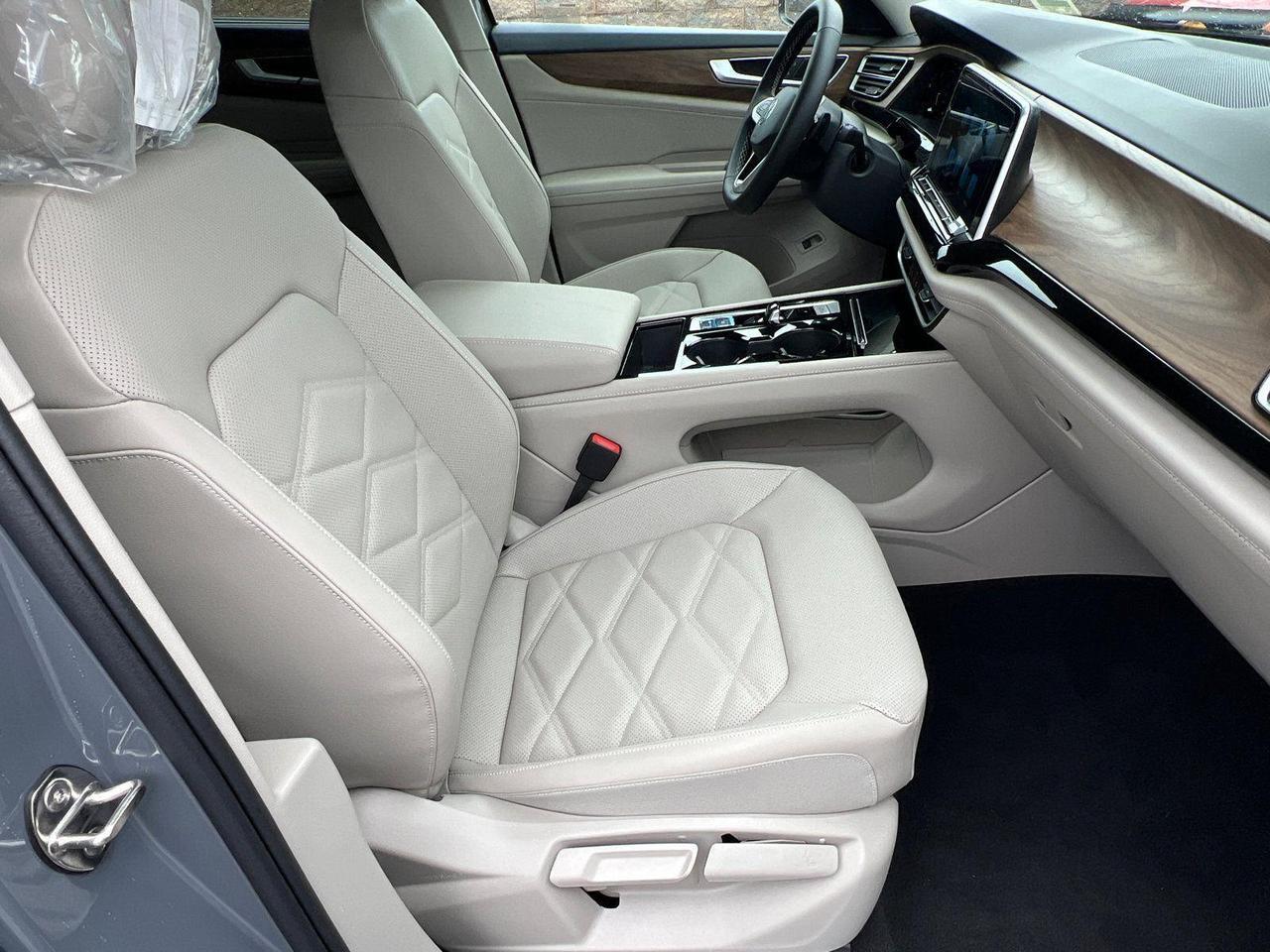 2026 Volkswagen Atlas 2.0T SE w/Technology Hagerstown MD