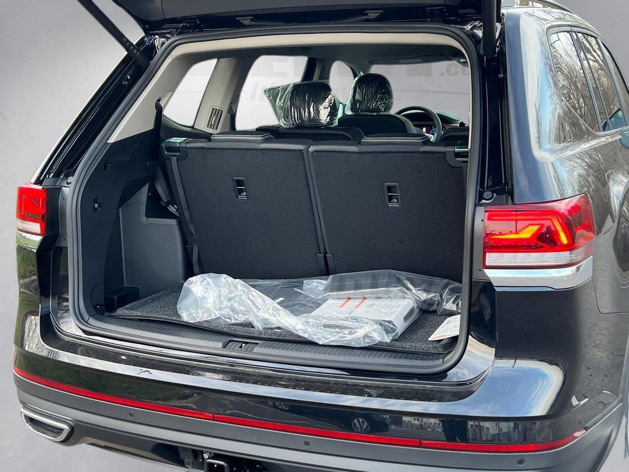 2026 Volkswagen Atlas 2.0T SE w/Technology Hagerstown MD