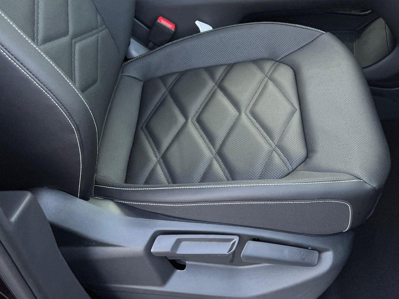 2026 Volkswagen Atlas 2.0T SE w/Technology Hagerstown MD