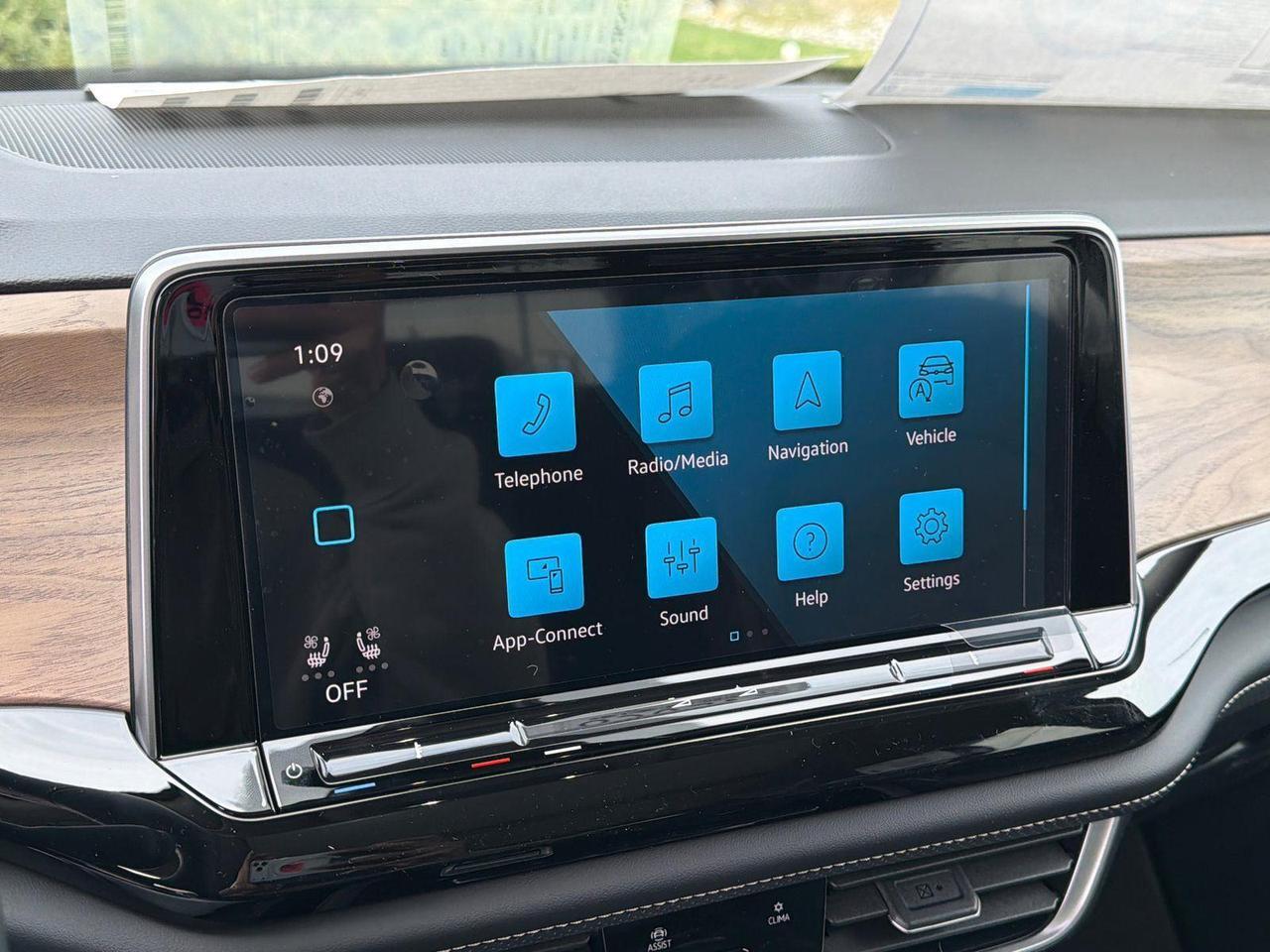 2026 Volkswagen Atlas 2.0T SE w/Technology Hagerstown MD