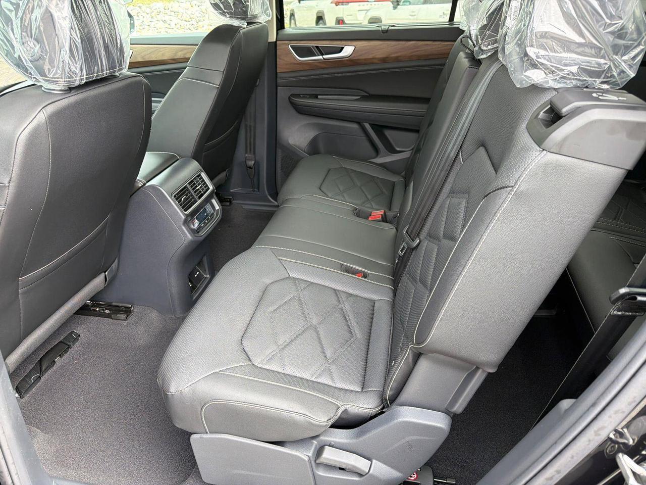 2026 Volkswagen Atlas 2.0T SE w/Technology Hagerstown MD