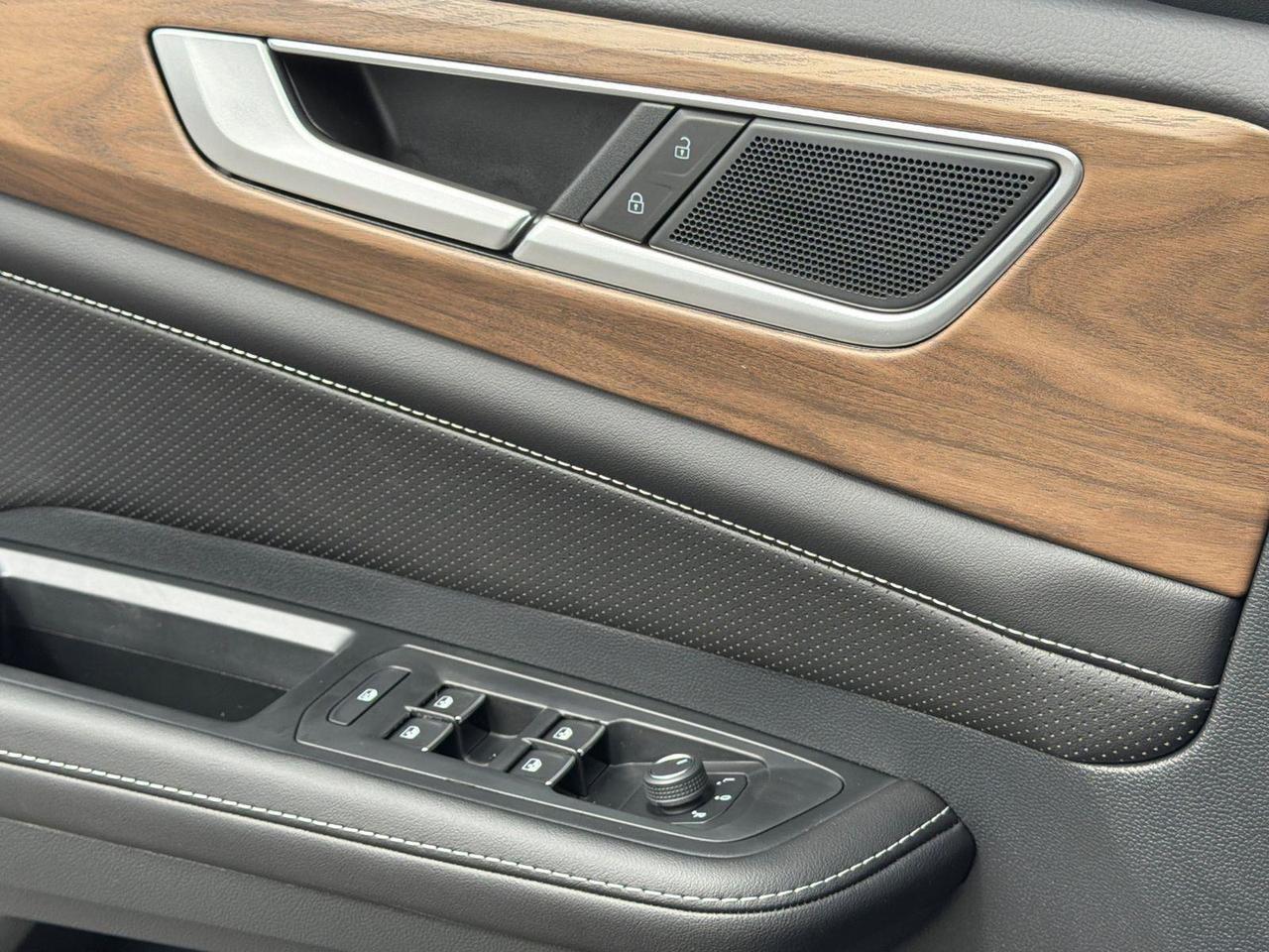 2026 Volkswagen Atlas 2.0T SE w/Technology Hagerstown MD