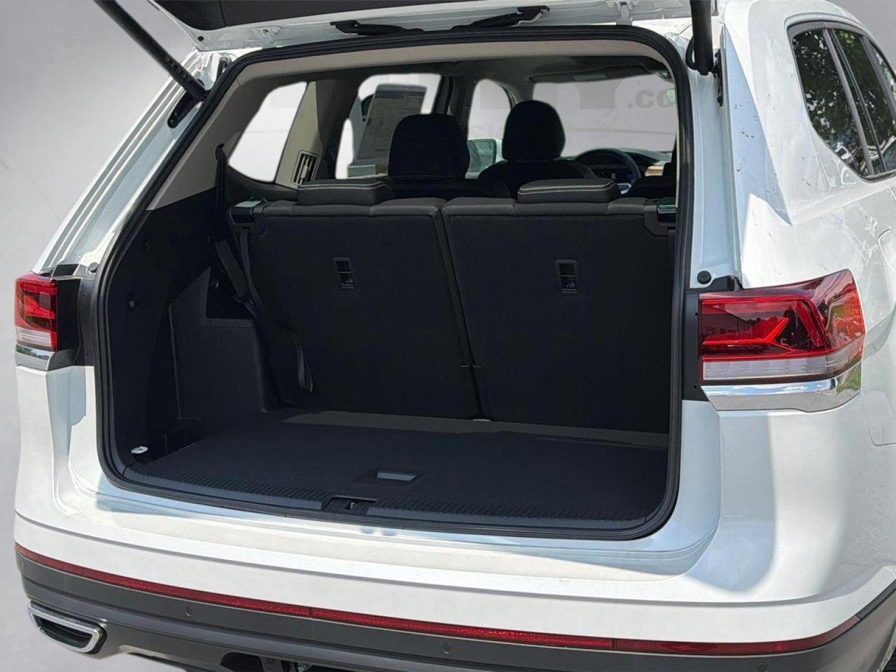 2026 Volkswagen Atlas 2.0T SE w/Technology Hagerstown MD