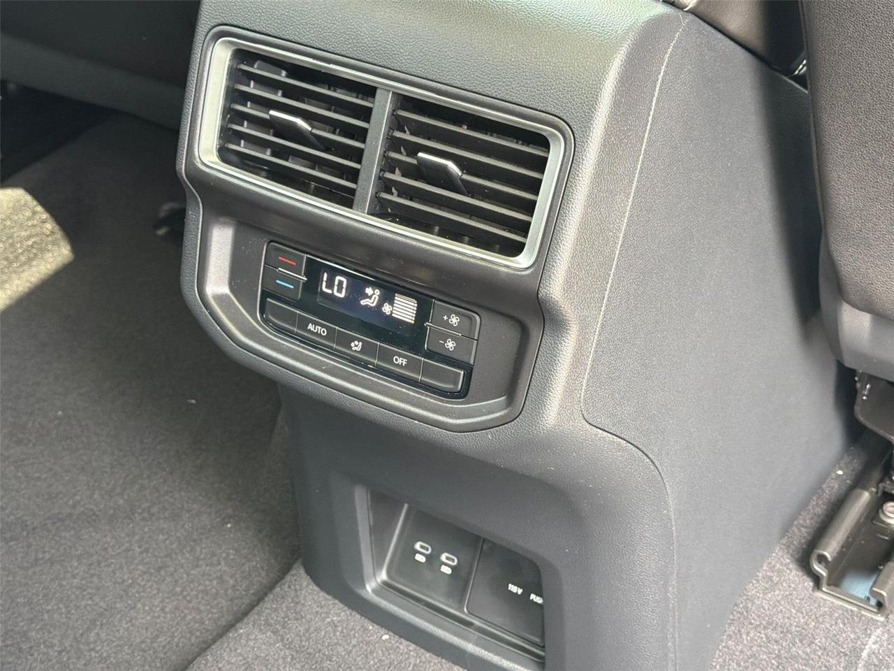 2026 Volkswagen Atlas 2.0T SE w/Technology Hagerstown MD