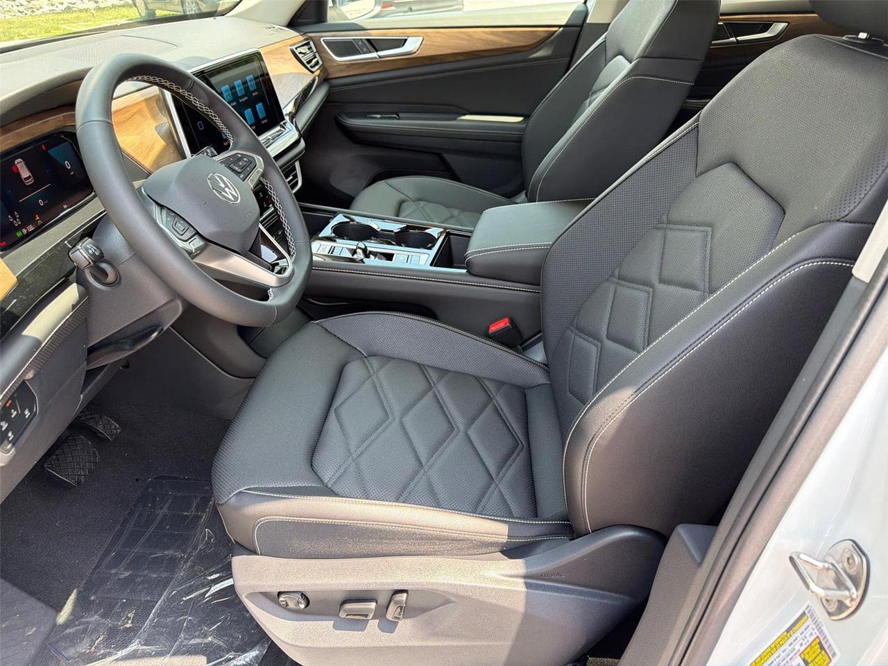 2026 Volkswagen Atlas 2.0T SE w/Technology Hagerstown MD