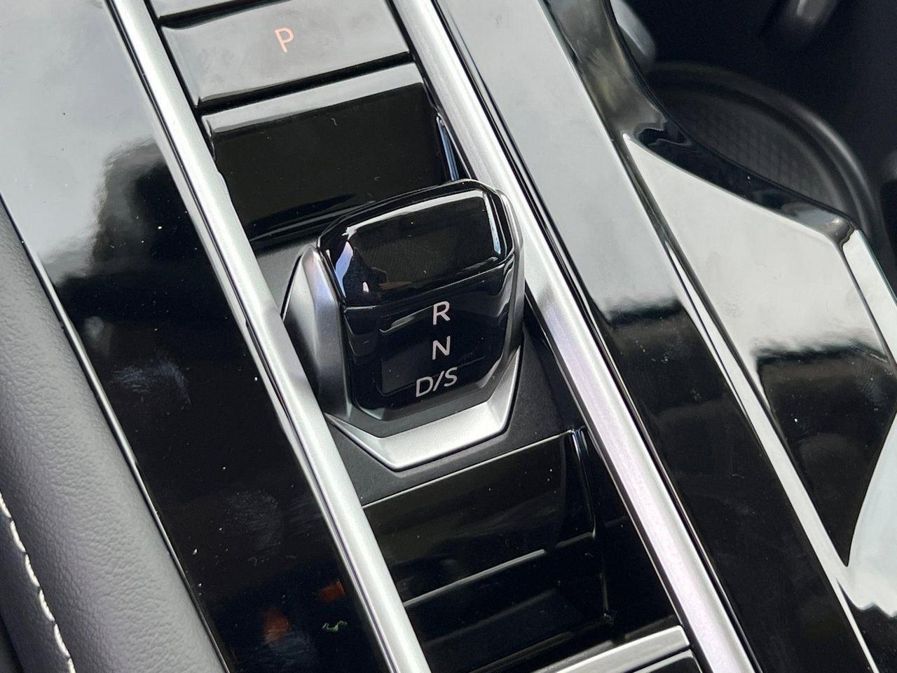 2026 Volkswagen Atlas 2.0T SE w/Technology Hagerstown MD