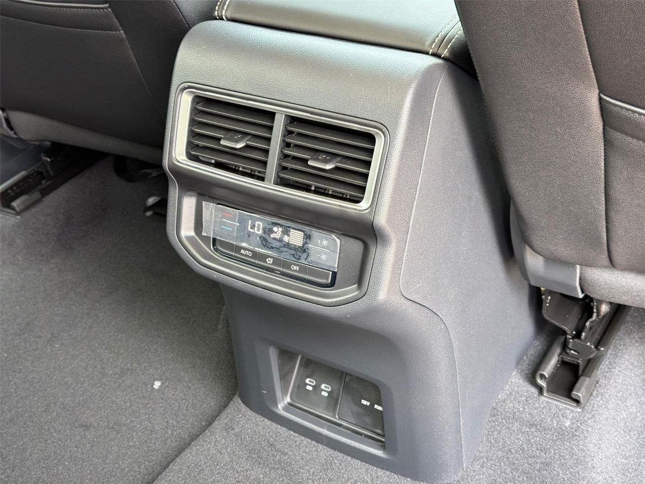 2026 Volkswagen Atlas 2.0T SE w/Technology Hagerstown MD
