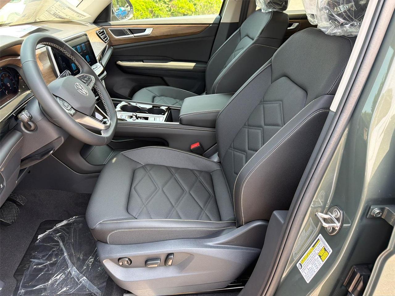 2026 Volkswagen Atlas 2.0T SE w/Technology Hagerstown MD
