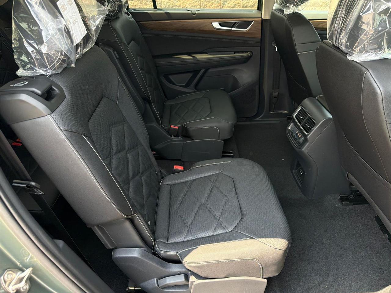 2026 Volkswagen Atlas 2.0T SE w/Technology Hagerstown MD