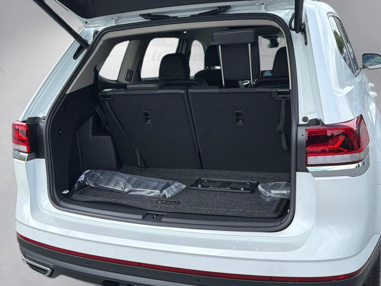 2026 Volkswagen Atlas 2.0T SE w/Technology Hagerstown MD