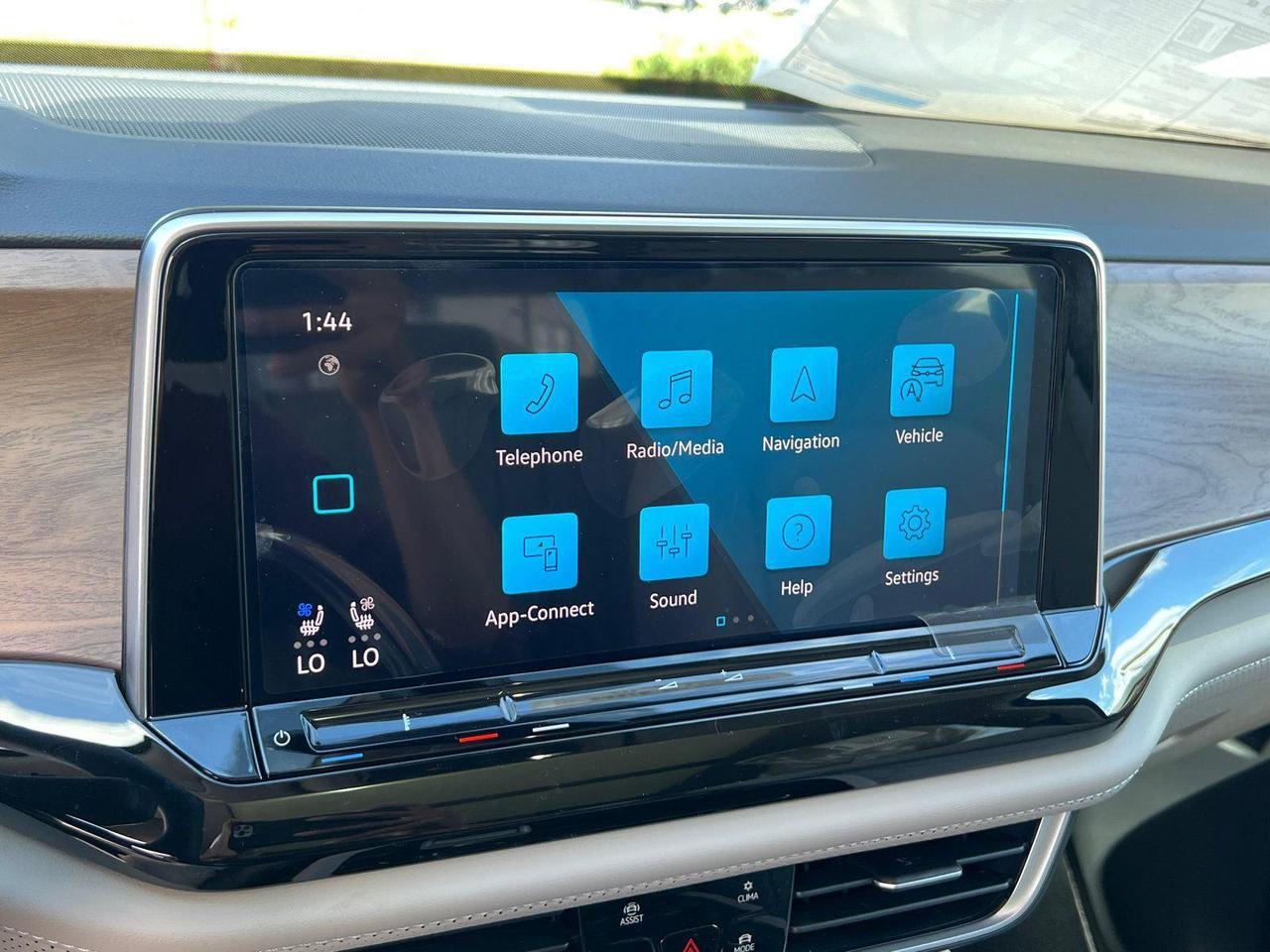 2026 Volkswagen Atlas 2.0T SE w/Technology Hagerstown MD