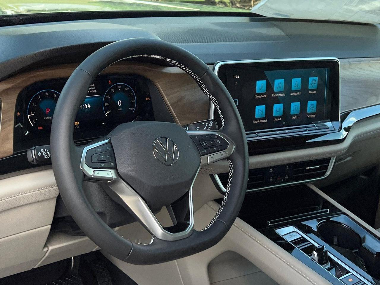 2026 Volkswagen Atlas 2.0T SE w/Technology Hagerstown MD