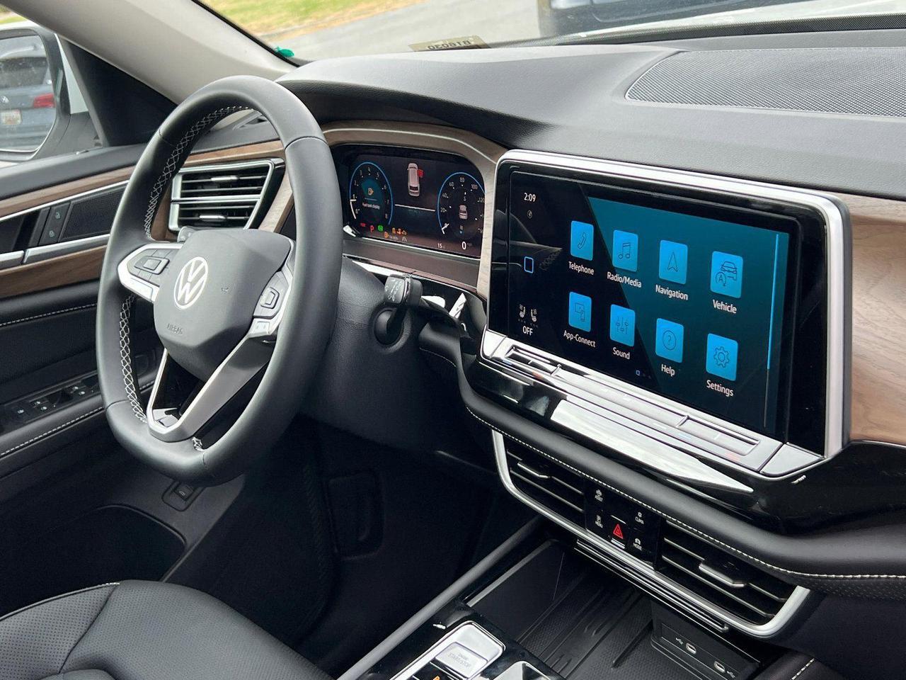 2026 Volkswagen Atlas 2.0T SE w/Technology Hagerstown MD