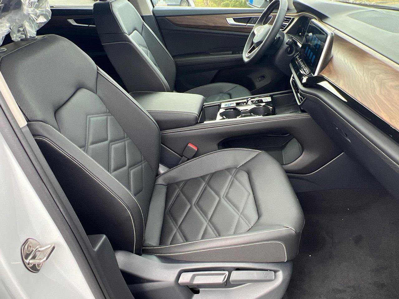 2026 Volkswagen Atlas 2.0T SE w/Technology Hagerstown MD