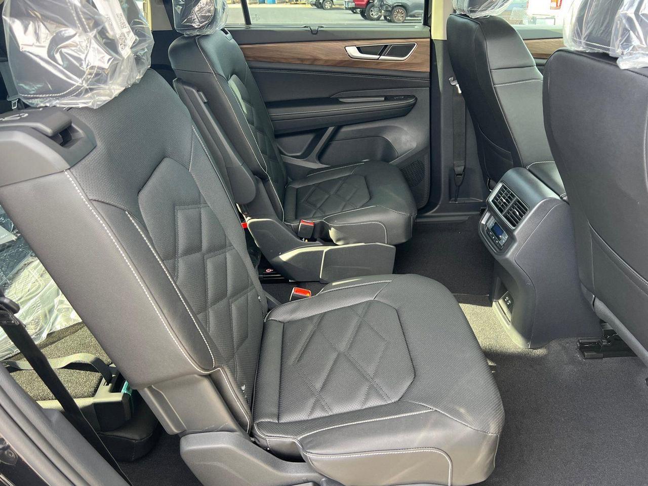 2026 Volkswagen Atlas 2.0T SE w/Technology Hagerstown MD