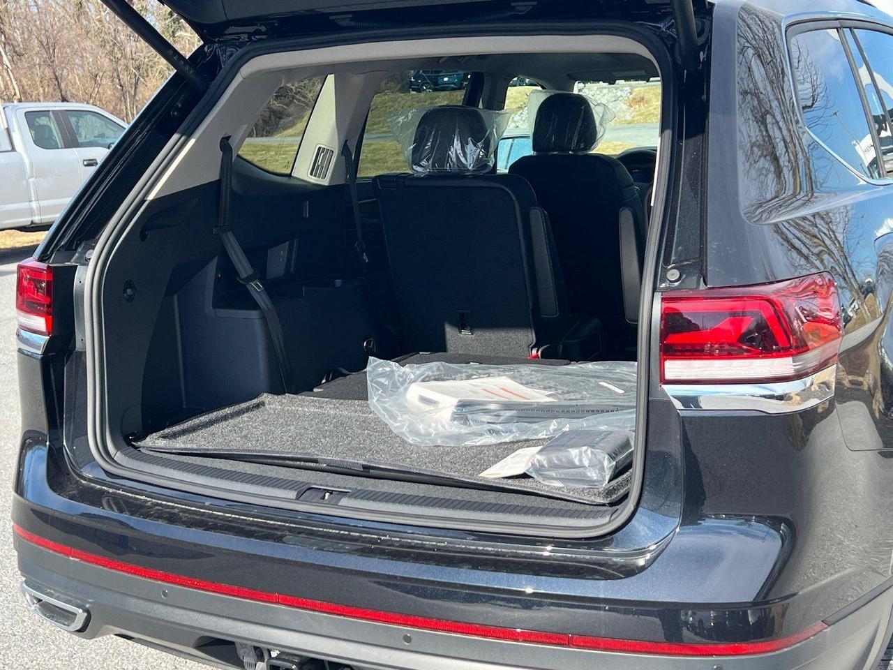 2026 Volkswagen Atlas 2.0T SE w/Technology Hagerstown MD