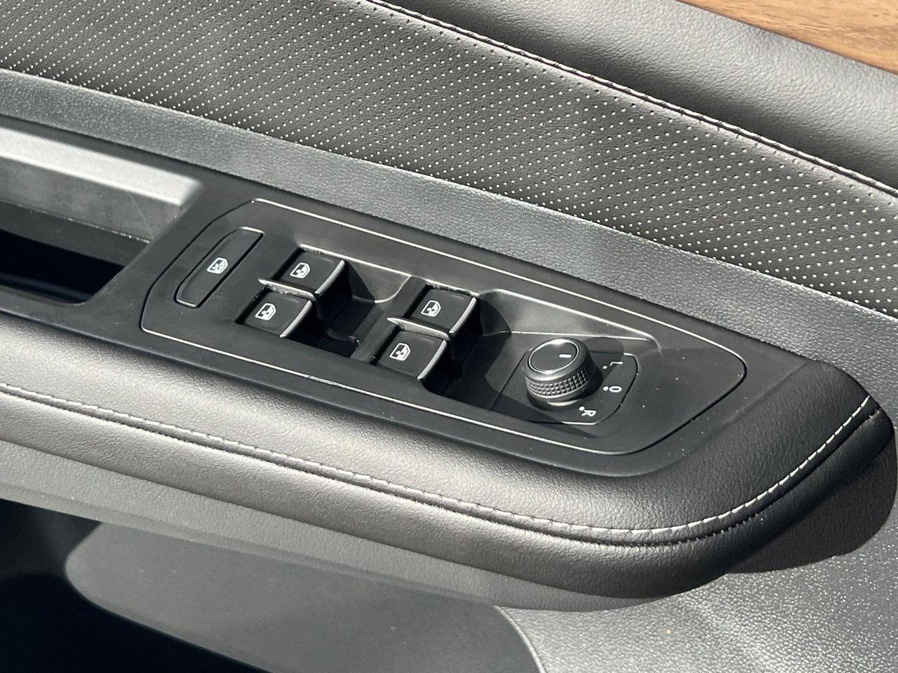 2026 Volkswagen Atlas 2.0T SE w/Technology Hagerstown MD