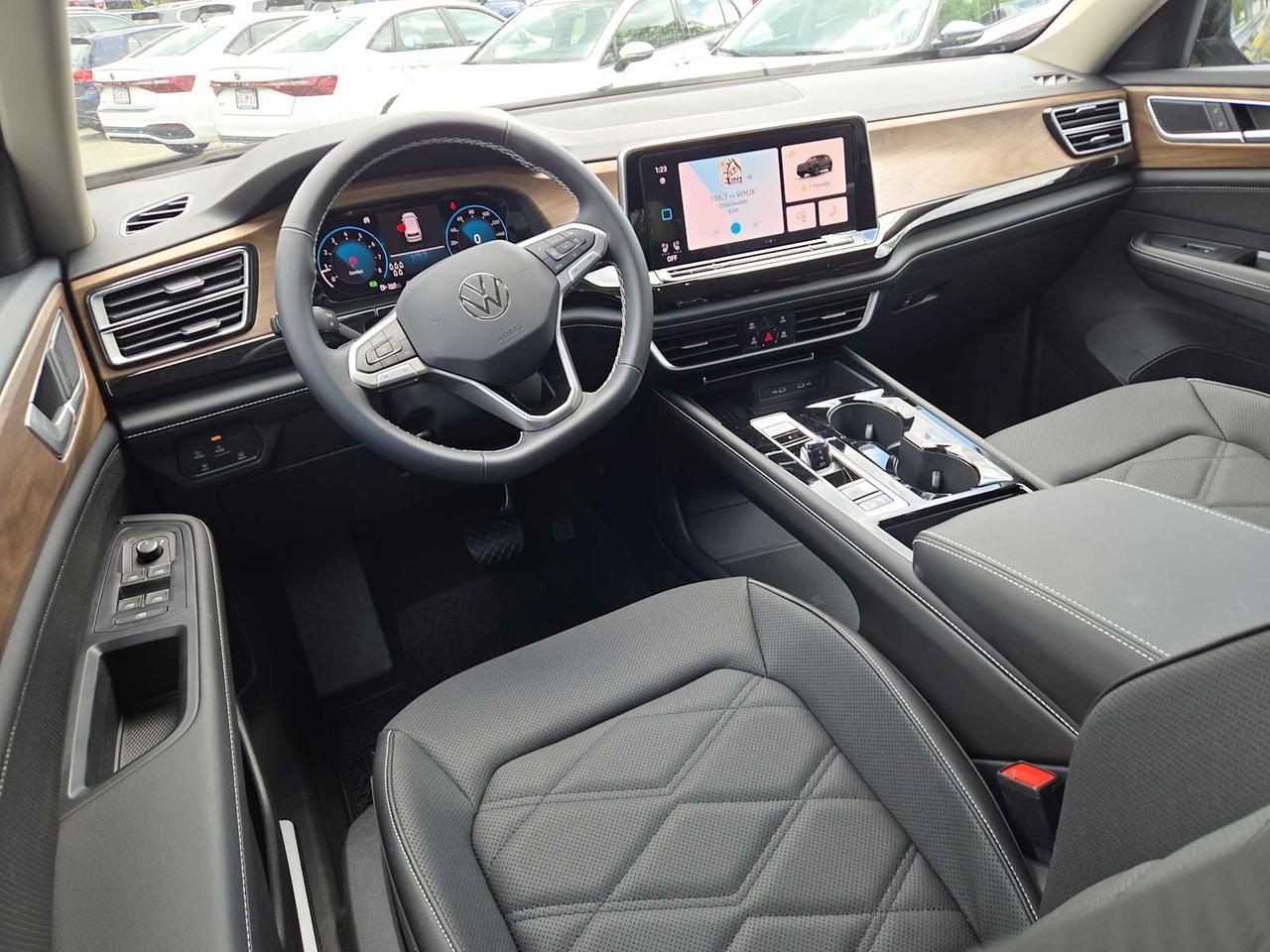2026 Volkswagen Atlas 2.0T SE w/Technology Wellesley MA