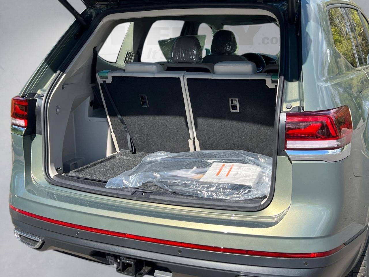 2026 Volkswagen Atlas 2.0T SE w/Technology Hagerstown MD