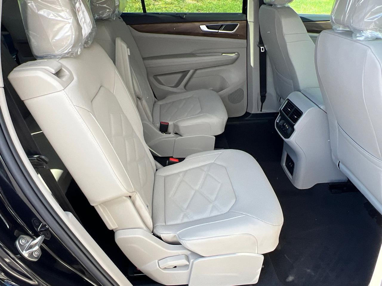 2026 Volkswagen Atlas 2.0T SE w/Technology Hagerstown MD