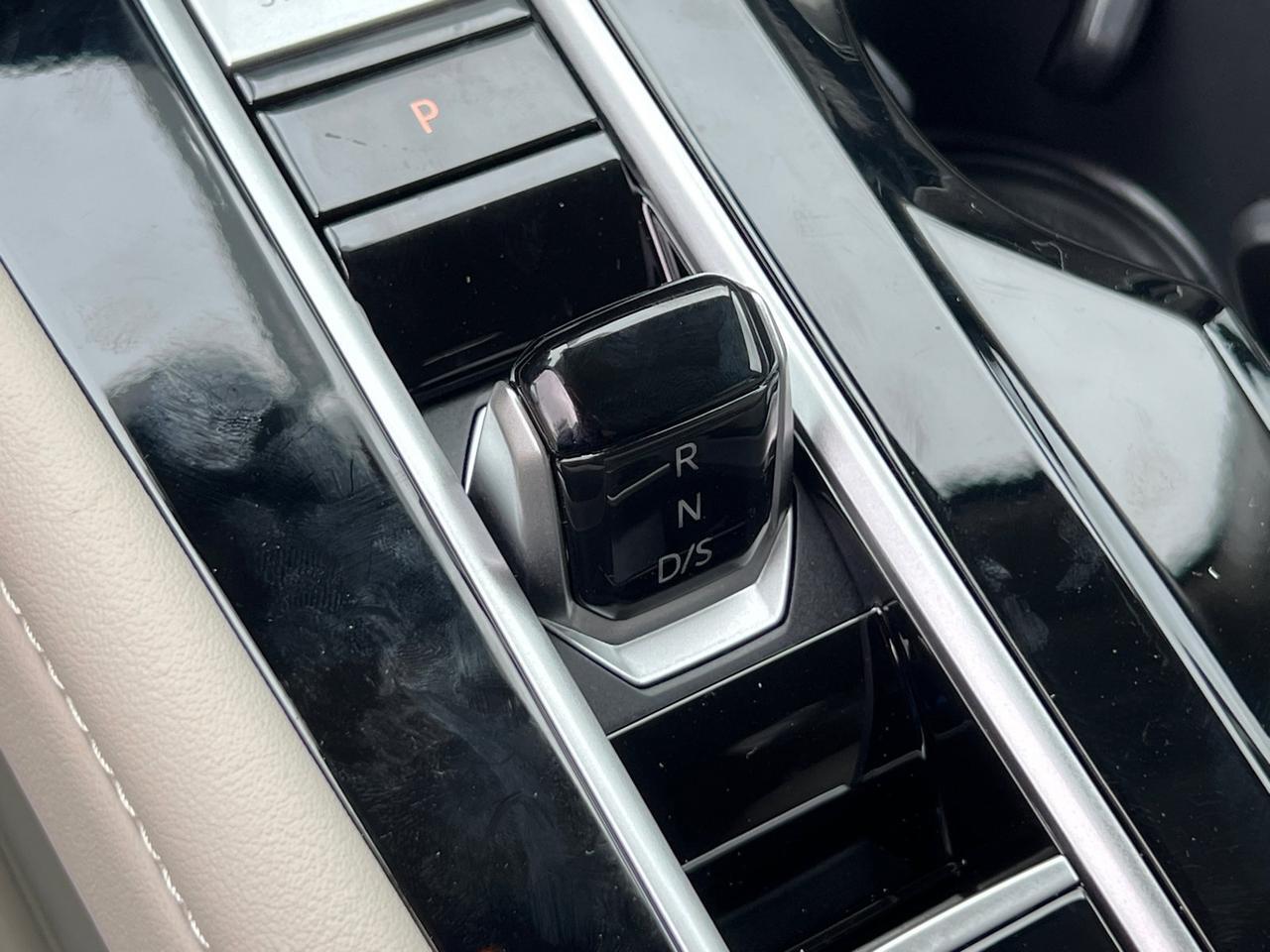 2026 Volkswagen Atlas 2.0T SE w/Technology Hagerstown MD