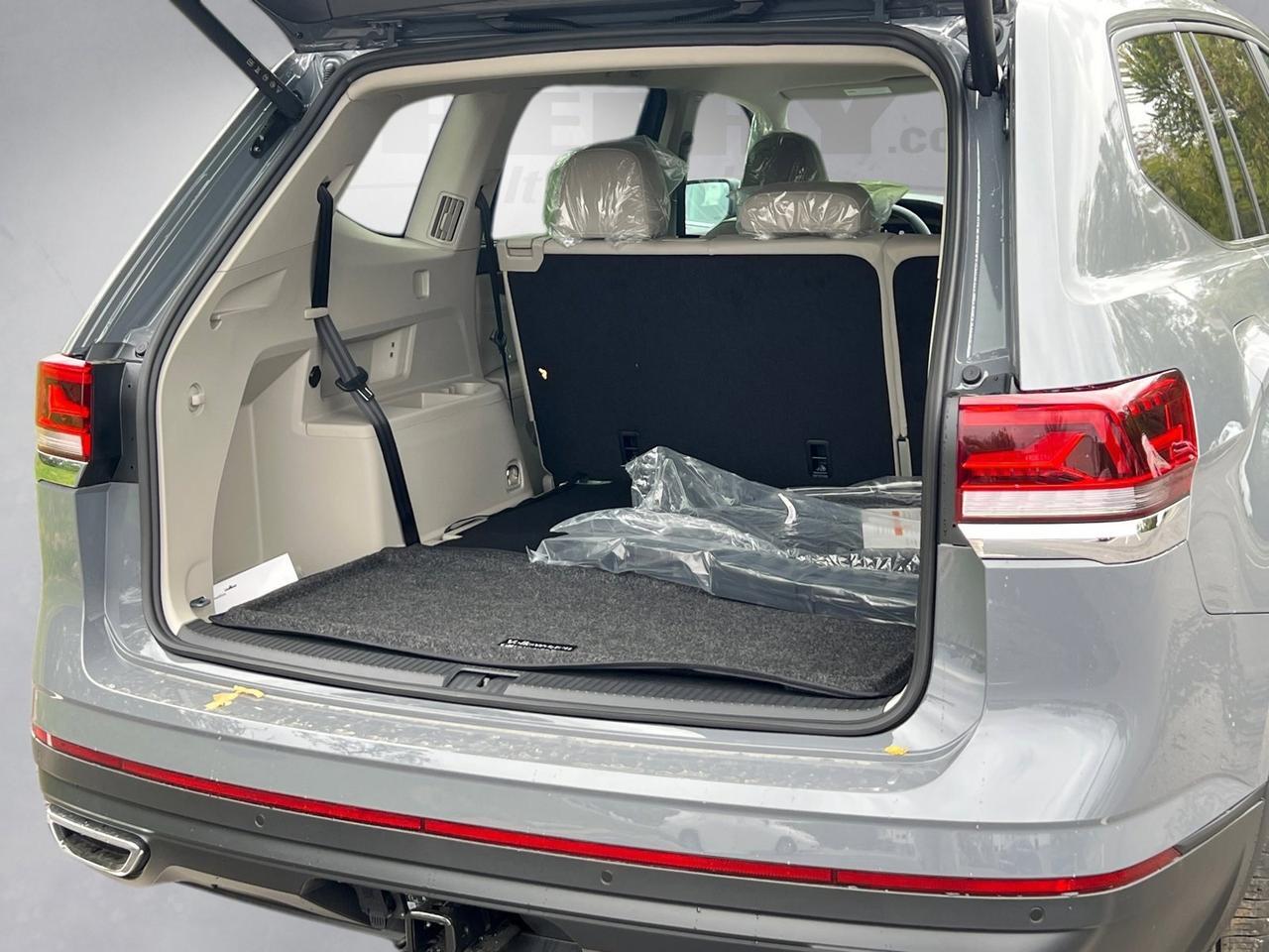 2026 Volkswagen Atlas 2.0T SE w/Technology Hagerstown MD