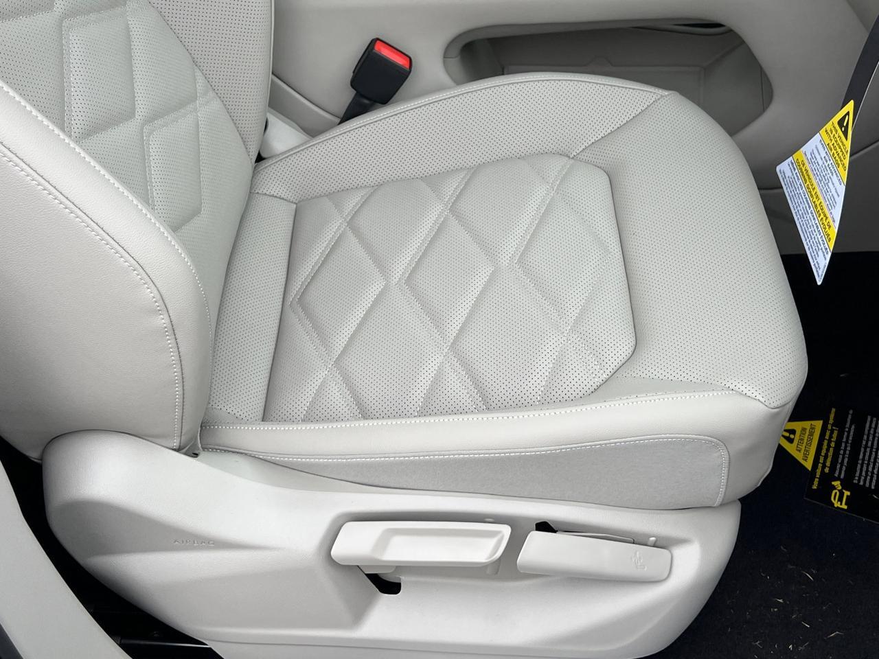 2026 Volkswagen Atlas 2.0T SE w/Technology Hagerstown MD