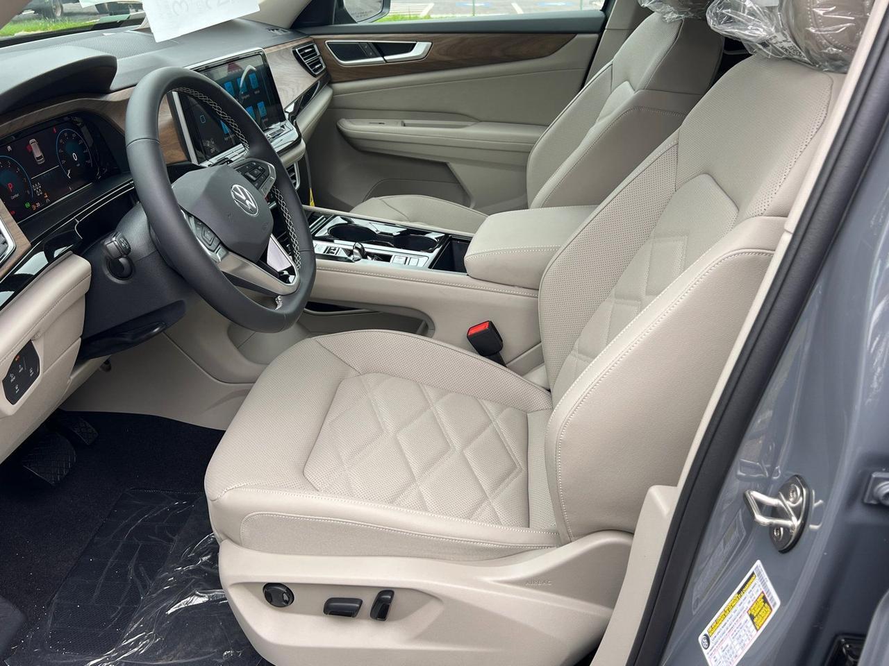 2026 Volkswagen Atlas 2.0T SE w/Technology Hagerstown MD